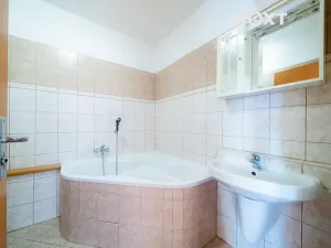 Pronájem bytu 1+1, Vsetín, Jiráskova, 45 m2