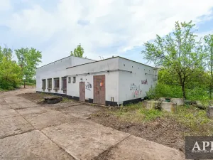 Prodej komerční nemovitosti, Hluk, 192 m2