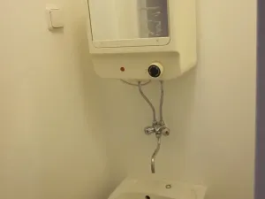Pronájem bytu 1+kk, Karlovy Vary, Krále Jiřího, 22 m2