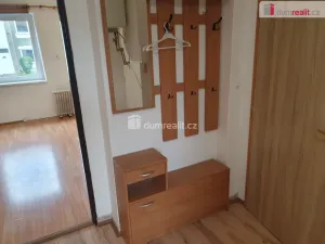 Pronájem bytu 1+1, Děčín - Děčín III-Staré Město, Březová, 32 m2