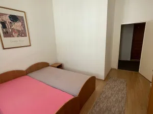 Pronájem bytu 2+1, Karlovy Vary, Tržiště, 59 m2