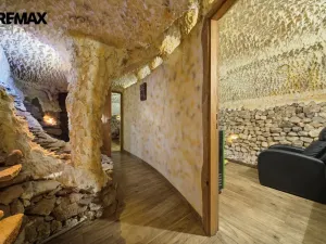 Prodej obchodního prostoru, Karlovy Vary, Jugoslávská, 410 m2