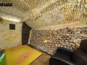 Prodej obchodního prostoru, Karlovy Vary, Jugoslávská, 410 m2