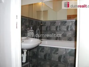 Pronájem bytu 1+1, Kralupy nad Vltavou - Lobeček, Předmostí, 34 m2