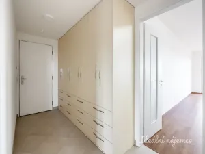 Pronájem bytu 2+kk, Praha - Střížkov, Bešťákova, 65 m2