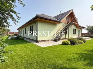 Pronájem rodinného domu, Horoměřice, Švejkova, 180 m2