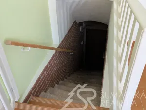 Prodej obchodního prostoru, Kašperské Hory, Náměstí, 161 m2