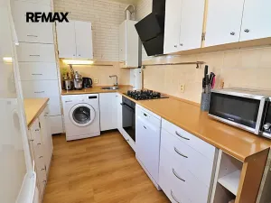 Prodej bytu 3+kk, Pardubice, Semtínská, 71 m2