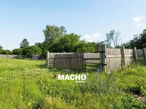 Prodej komerčního pozemku, Drevníky, 8640 m2