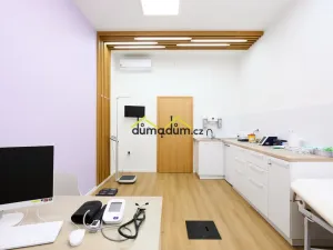 Pronájem ordinace, Praha - Holešovice, Jankovcova, 99 m2