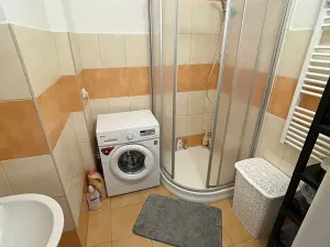 Pronájem bytu 2+kk, Praha - Smíchov, Radlická, 46 m2