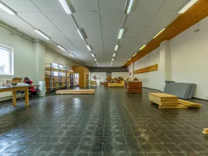 Prodej výrobních prostor, Zlatníky-Hodkovice, 3145 m2