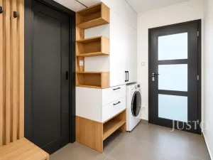 Prodej bytu 2+1, Záblatí, 52 m2