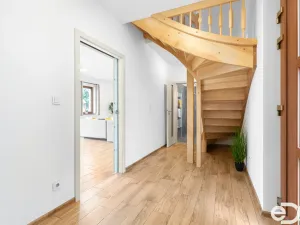 Prodej rodinného domu, Choteč, 105 m2