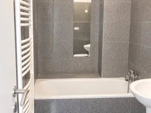 Pronájem bytu 2+kk, Praha - Vysočany, Freyova, 55 m2