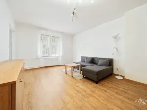 Pronájem bytu 2+1, Praha - Strašnice, Tejnická, 52 m2