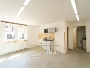Pronájem kanceláře, Velké Pavlovice, 180 m2