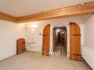 Pronájem kanceláře, Velké Pavlovice, 180 m2