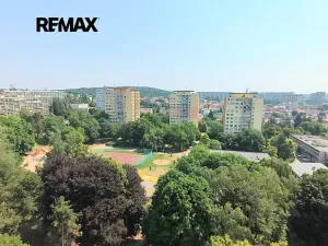 Pronájem bytu 1+1, Praha - Kobylisy, Košťálkova, 33 m2