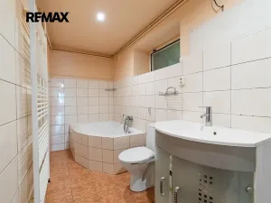 Prodej rodinného domu, Břasy, 186 m2