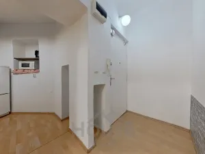 Pronájem bytu 2+1, Praha - Libeň, Na Rokytce, 53 m2
