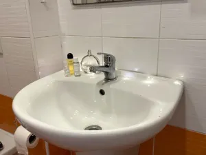 Pronájem bytu 2+1, Hrušovany u Brna, Sídliště, 58 m2
