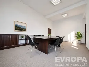 Pronájem kanceláře, Vrchlabí, Krkonošská, 160 m2