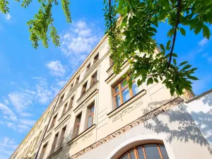Pronájem bytu 1+kk, Praha - Holešovice, Na Maninách, 30 m2