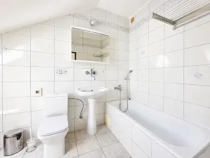 Pronájem kanceláře, Praha - Braník, U háje, 380 m2