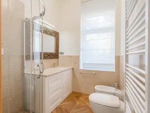 Pronájem bytu 4+1, Praha - Vinohrady, Hradešínská, 120 m2