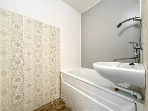 Pronájem bytu 1+kk, Náchod, Běloveská, 30 m2
