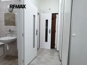 Pronájem bytu 1+kk, Praha - Strašnice, V olšinách, 38 m2