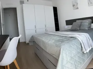 Pronájem bytu 3+kk, Praha - Vysočany, Hindlova, 82 m2