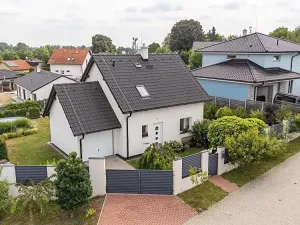 Prodej rodinného domu, Milovice, Zahradní, 95 m2
