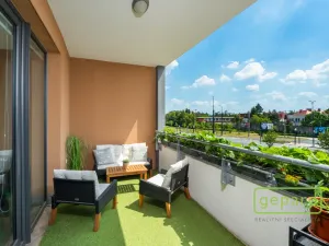 Prodej bytu 2+kk, Praha, Zimova, 55 m2