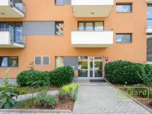 Prodej bytu 2+kk, Praha, Zimova, 63 m2