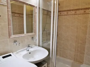Pronájem bytu 2+kk, Praha - Řepy, Galandova, 46 m2
