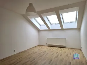 Pronájem bytu 3+kk, Kladruby, Stříbrská, 61 m2