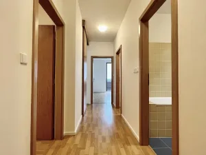 Pronájem bytu 3+kk, Praha - Záběhlice, Na Slatince, 70 m2