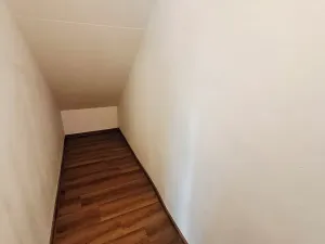 Pronájem bytu 1+kk, Praha - Vinohrady, Máchova, 30 m2