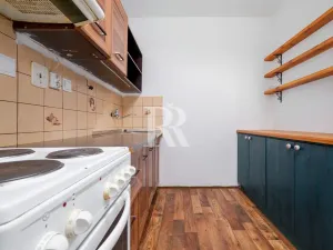 Prodej bytu 2+kk, Praha, Zelenohorská, 43 m2