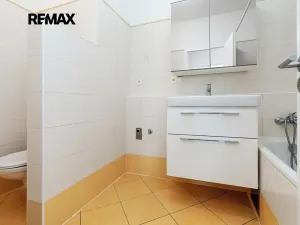 Pronájem bytu 3+kk, Zbuzany, Lomená, 72 m2
