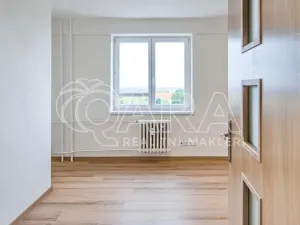 Pronájem bytu 3+kk, Praha - Břevnov, Na Petřinách, 67 m2