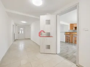 Prodej rodinného domu, Zaječí, Školní, 299 m2