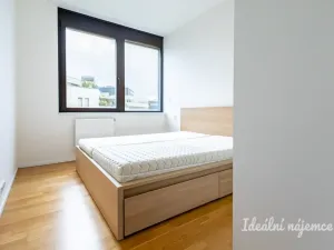 Pronájem bytu 2+kk, Praha - Libeň, Zenklova, 53 m2