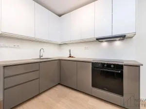 Prodej bytu 4+kk, Praha - Strašnice, Pod strání, 70 m2