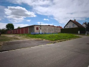 Pronájem garáže, Hradec Králové, Adolfa Doležala, 18 m2