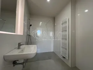 Pronájem bytu 2+kk, Praha - Strašnice, Černokostelecká, 39 m2