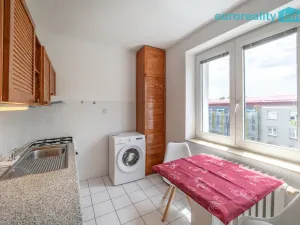Prodej bytu 2+1, Mariánské Lázně, Libušina, 46 m2