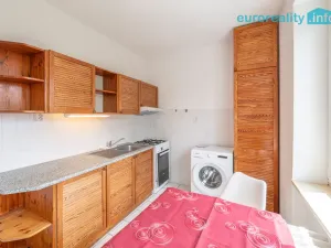 Prodej bytu 2+1, Mariánské Lázně, Libušina, 46 m2